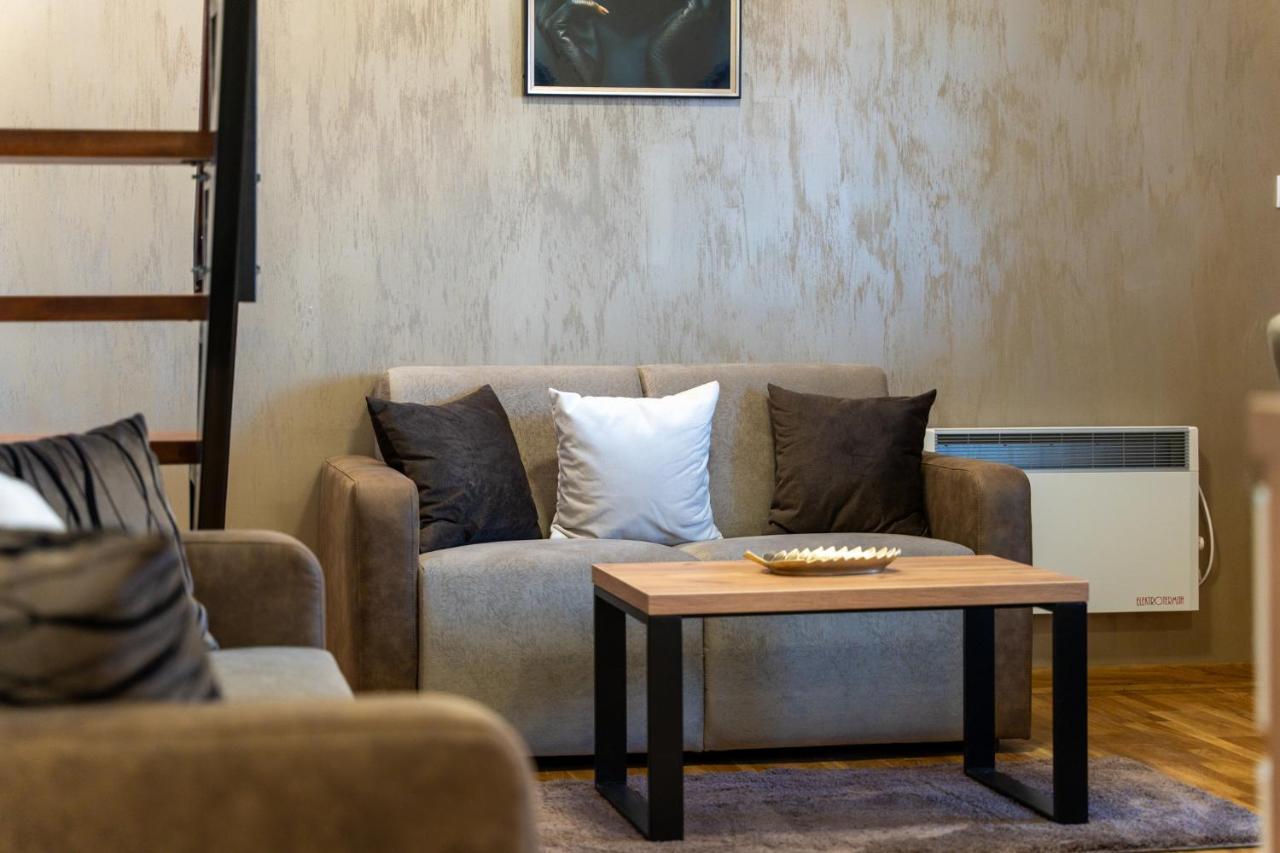 Monix Palace Apartment